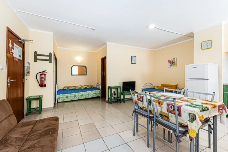 Apartamento T1 para Venda em Portimão Foto 4