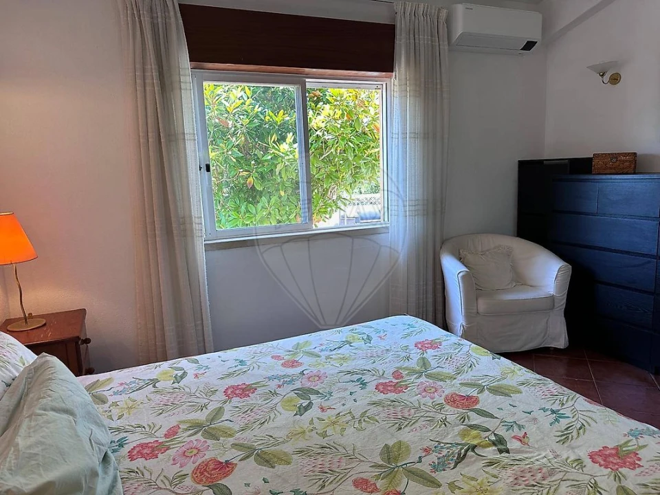 Moradia T4 para Venda em Loule (São Sebastião) Foto 10