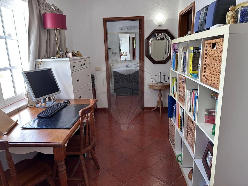 Moradia T4 para Venda em Loule (São Sebastião) Foto 6