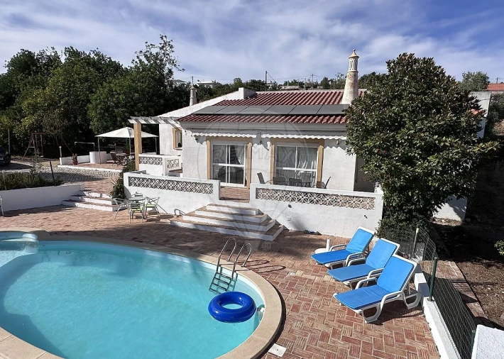 Moradia T4 para Venda em Loule (São Sebastião) Foto 39