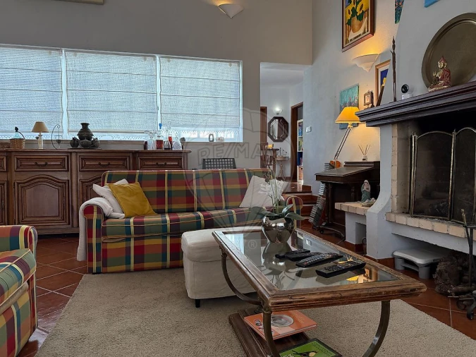 Moradia T4 para Venda em Loule (São Sebastião) Foto 49