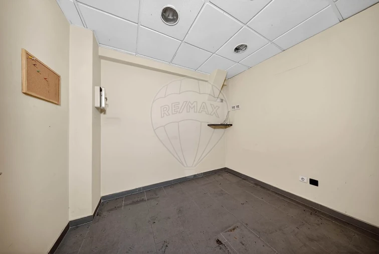 Loja para Venda em Arroios Foto 30