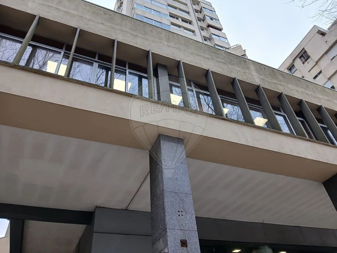 Escritório para Arrendamento em Mafamude e Vilar do Paraíso Foto 2