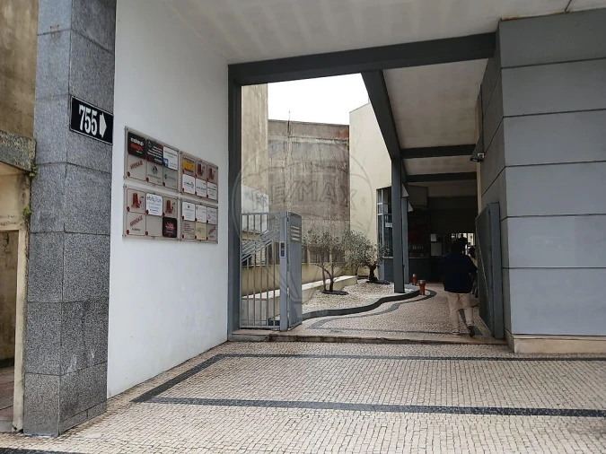 Escritório para Arrendamento em Mafamude e Vilar do Paraíso Foto 11