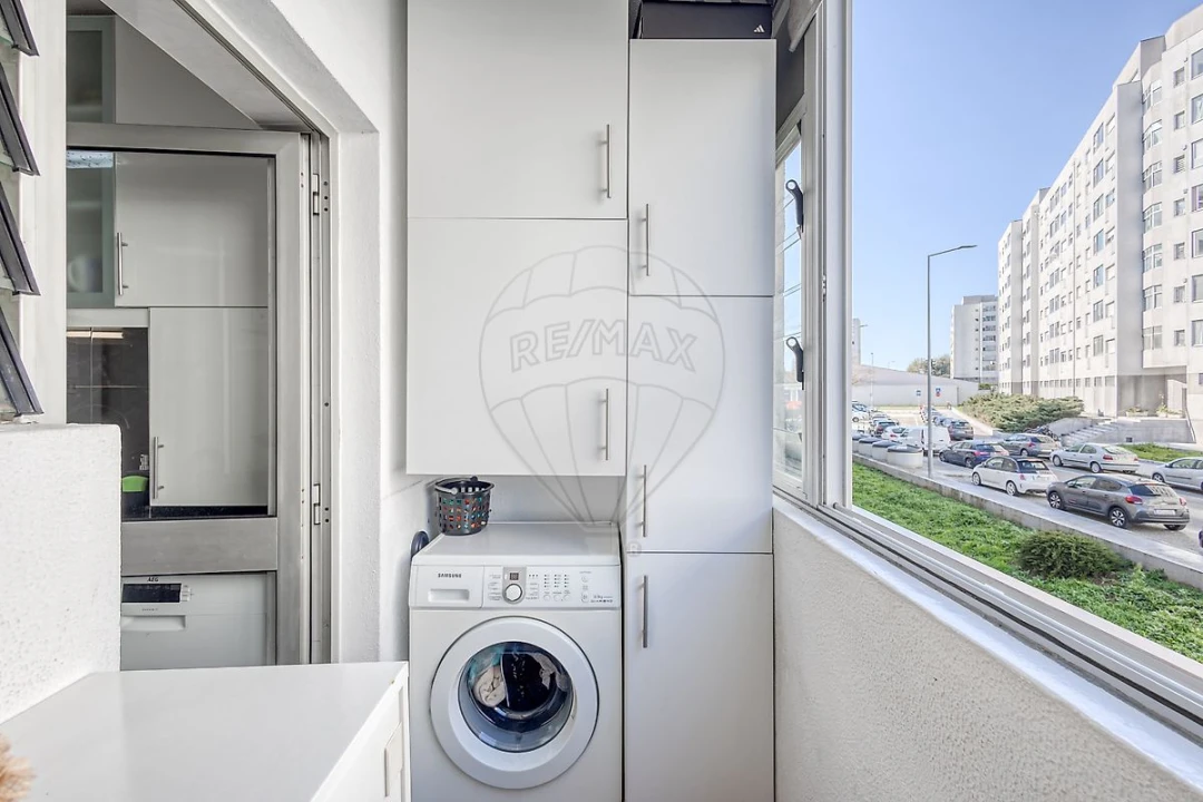 Apartamento T2 para Venda em Vilar de Andorinho Foto 15