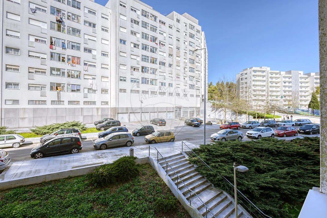 Apartamento T2 para Venda em Vilar de Andorinho Foto 9