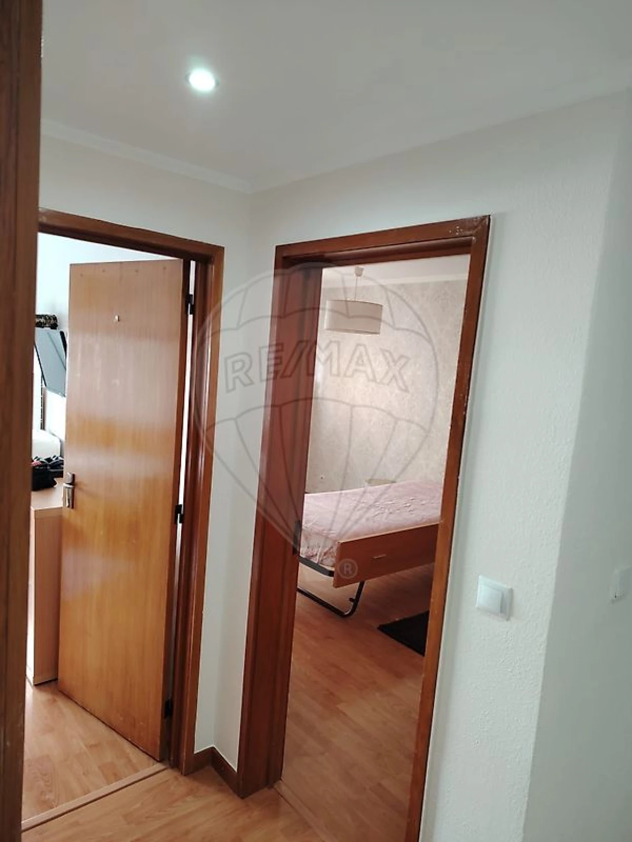 Apartamento T2 para Venda em Vilar de Andorinho Foto 5