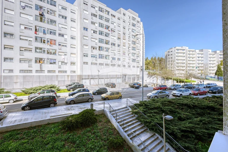 Apartamento T2 para Venda em Vilar de Andorinho Foto 9