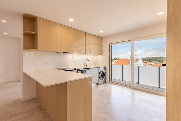 Apartamento T2 para Venda em Santa Maria, São Pedro e Matacães Foto 4