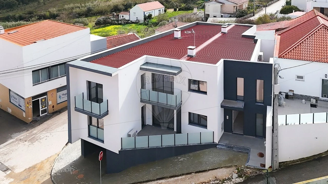 Apartamento T2 para Venda em Santa Maria, São Pedro e Matacães Foto 23