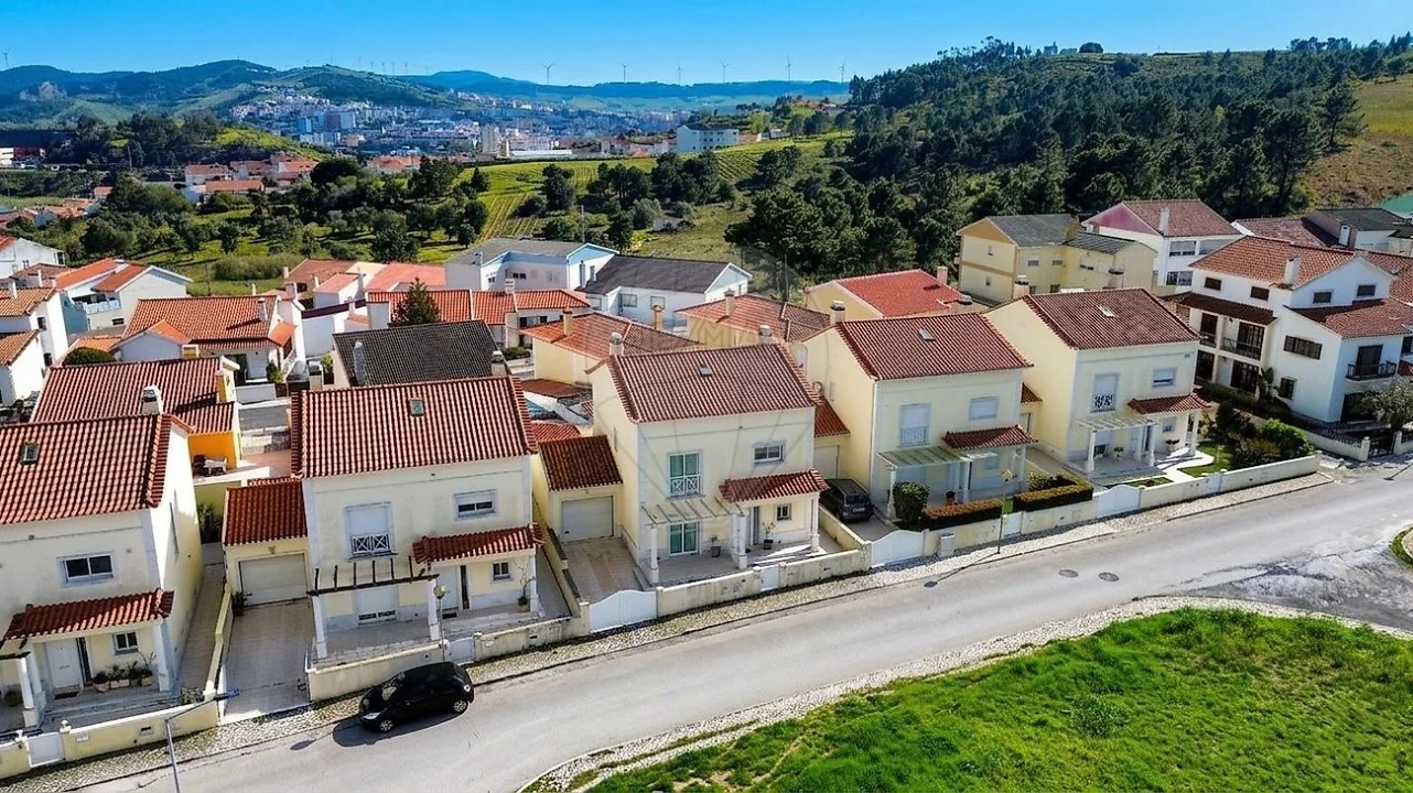 Moradia T3 para Venda em Santa Maria, São Pedro e Matacães Foto 4