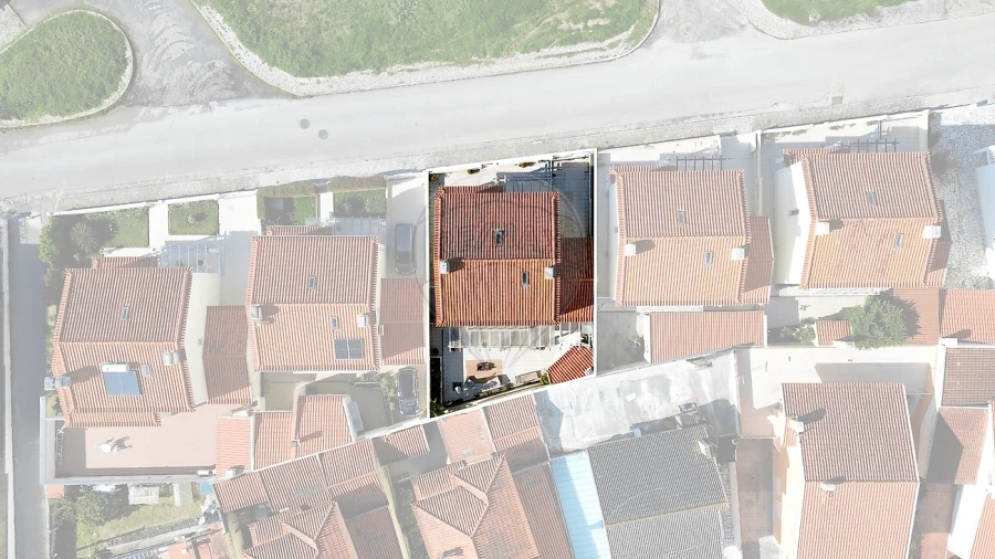 Moradia T3 para Venda em Santa Maria, São Pedro e Matacães Foto 30