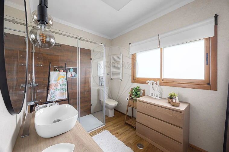 Moradia T3 para Venda em Santa Maria, São Pedro e Matacães Foto 12