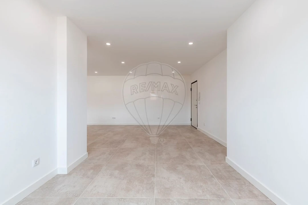 Apartamento T3 para Venda em Santa Maria, São Pedro e Matacães Foto 11