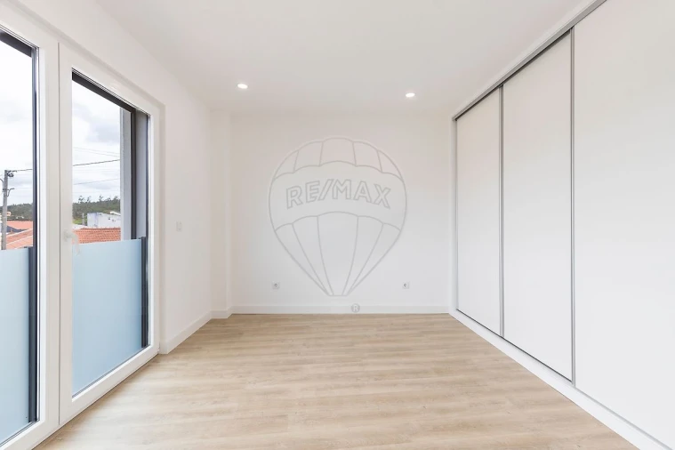 Apartamento T3 para Venda em Santa Maria, São Pedro e Matacães Foto 13