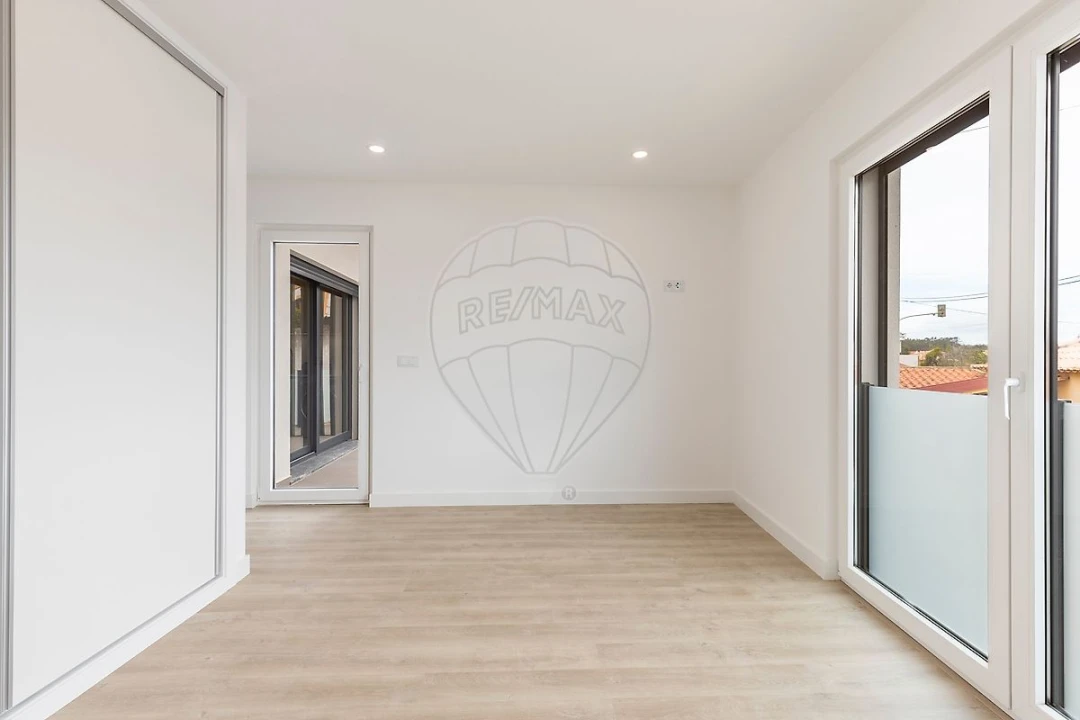 Apartamento T3 para Venda em Santa Maria, São Pedro e Matacães Foto 15