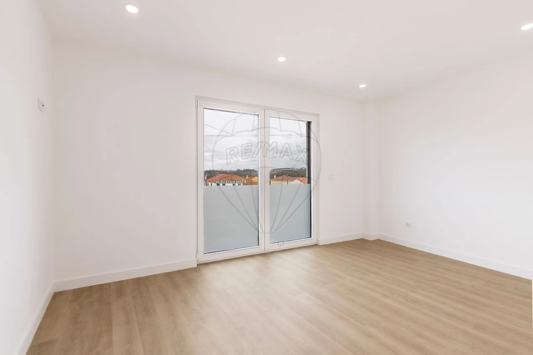 Apartamento T3 para Venda em Santa Maria, São Pedro e Matacães Foto 12