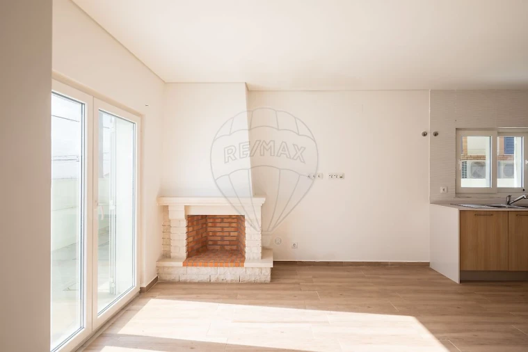 Moradia T4 para Venda em Alverca do Ribatejo e Sobralinho Foto 7