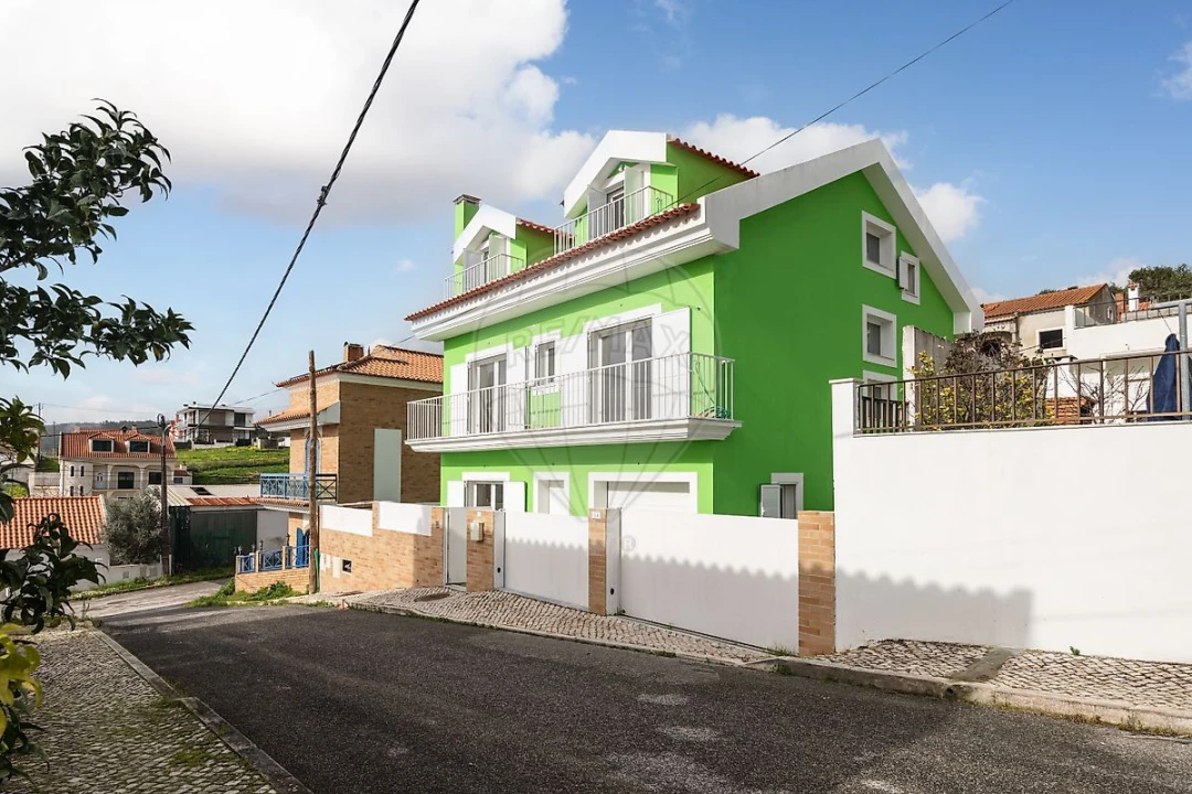 Moradia T4 para Venda em Alverca do Ribatejo e Sobralinho Foto 3