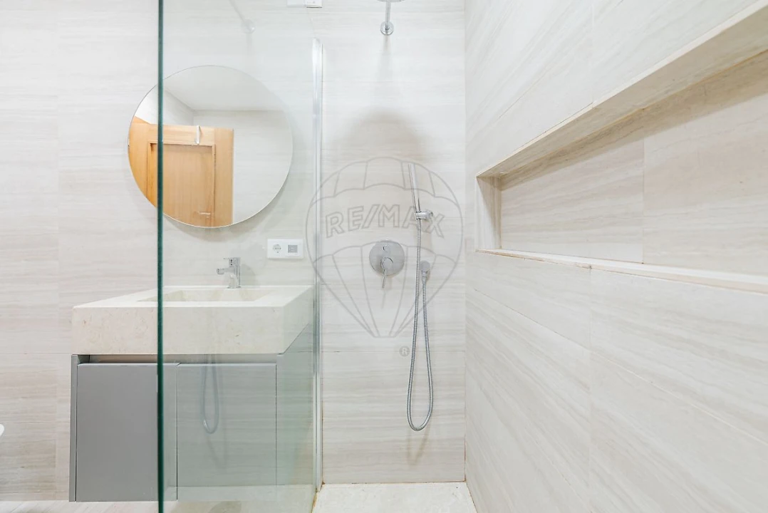 Apartamento T3 para Venda em Rio de Mouro Foto 43