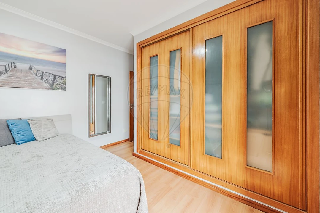 Apartamento T3 para Venda em Rio de Mouro Foto 29