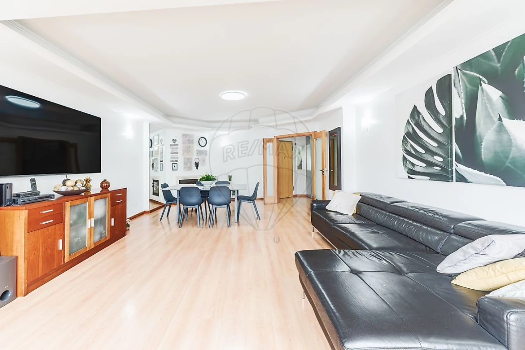 Apartamento T3 para Venda em Rio de Mouro Foto 25