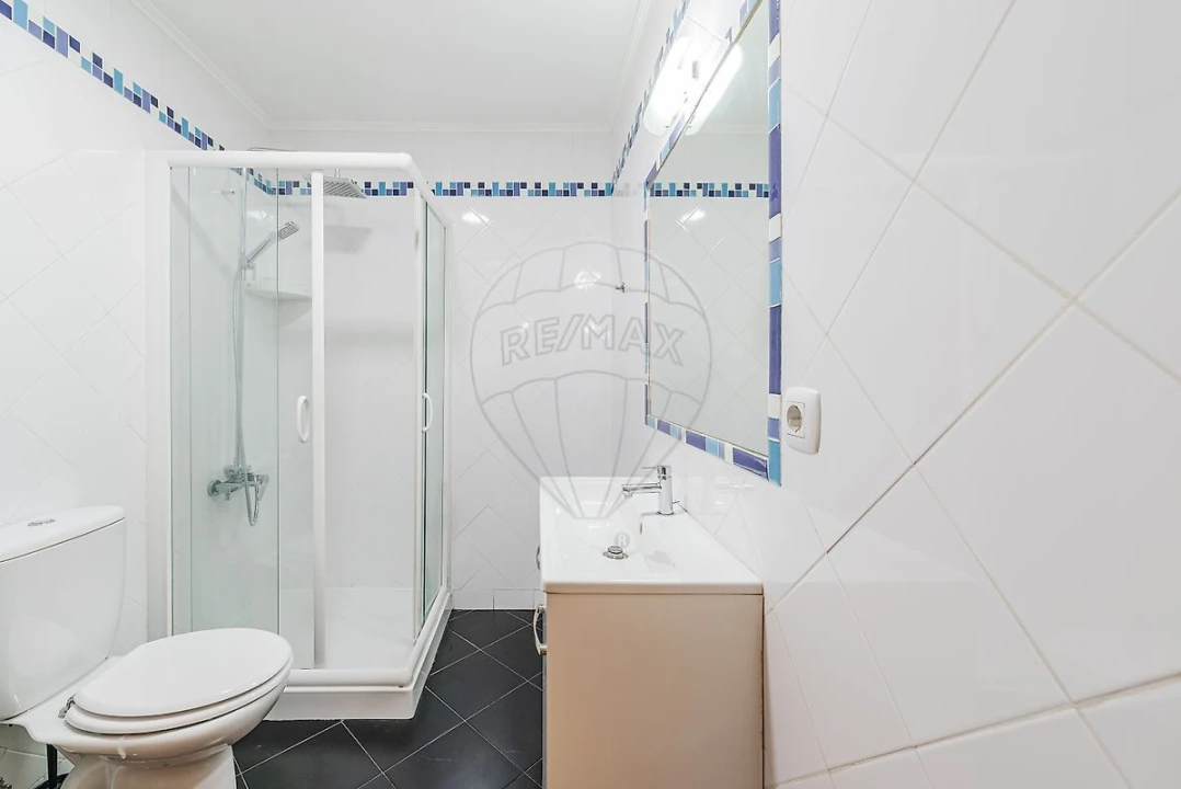 Apartamento T3 para Venda em Rio de Mouro Foto 45