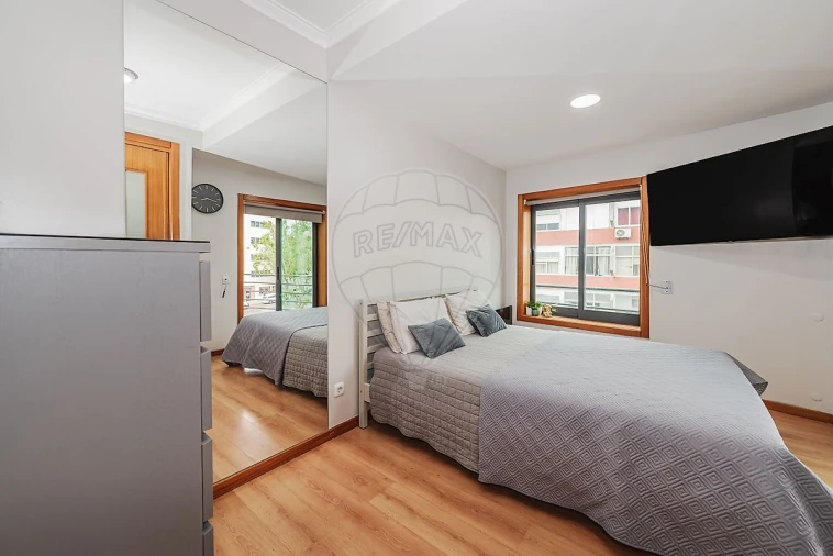 Apartamento T3 para Venda em Rio de Mouro Foto 41