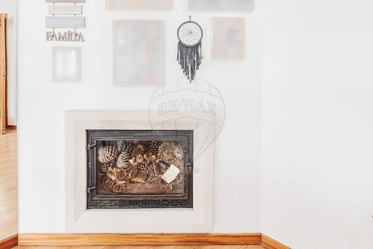 Apartamento T3 para Venda em Rio de Mouro Foto 3