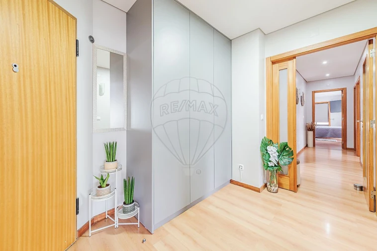 Apartamento T3 para Venda em Rio de Mouro Foto 19