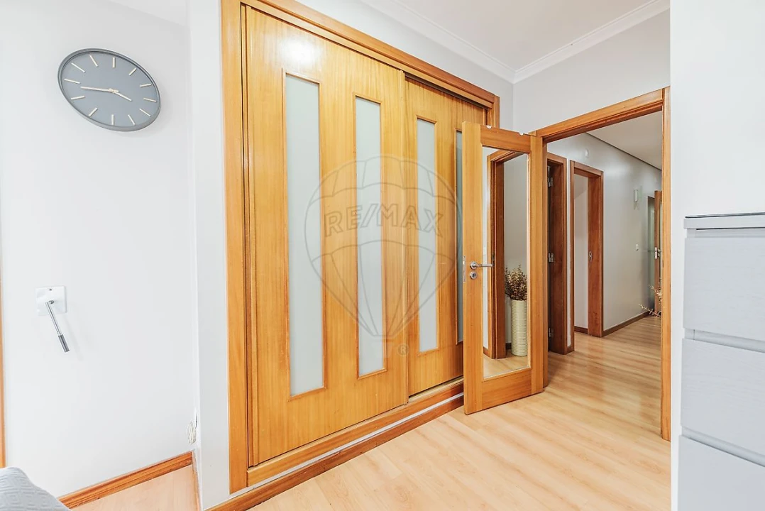 Apartamento T3 para Venda em Rio de Mouro Foto 10