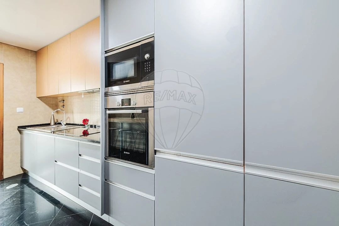 Apartamento T3 para Venda em Rio de Mouro Foto 18