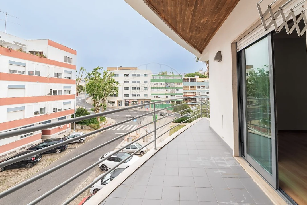 Apartamento T3 para Venda em Rio de Mouro Foto 28