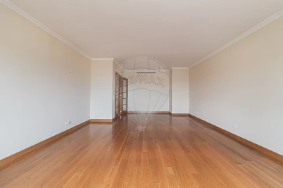 Apartamento T2 para Arrendamento em Parque das Nações