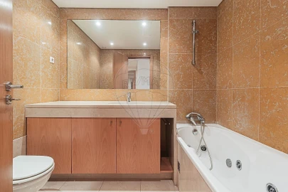 Apartamento T2 para Arrendamento em Parque das Nações