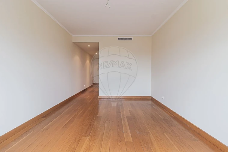 Apartamento T2 para Arrendamento em Parque das Nações Foto 17