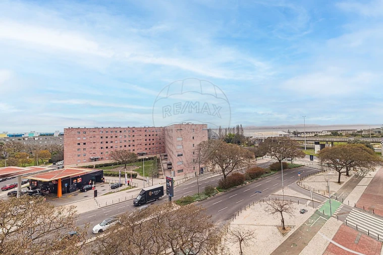Apartamento T2 para Arrendamento em Parque das Nações Foto 28