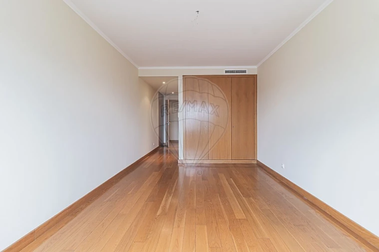 Apartamento T2 para Arrendamento em Parque das Nações Foto 13