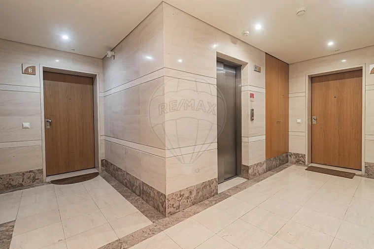 Apartamento T2 para Arrendamento em Parque das Nações Foto 20