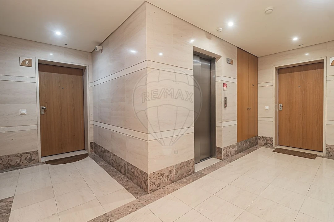 Apartamento T2 para Arrendamento em Parque das Nações Foto 20
