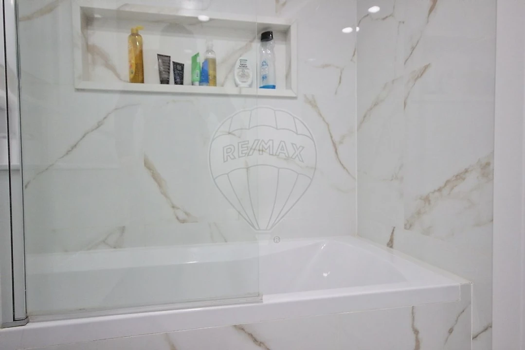 Apartamento T4 para Venda em Arroios Foto 4