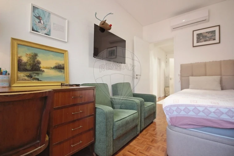 Apartamento T4 para Venda em Arroios Foto 35