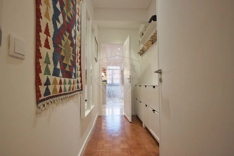 Apartamento T4 para Venda em Arroios Foto 7