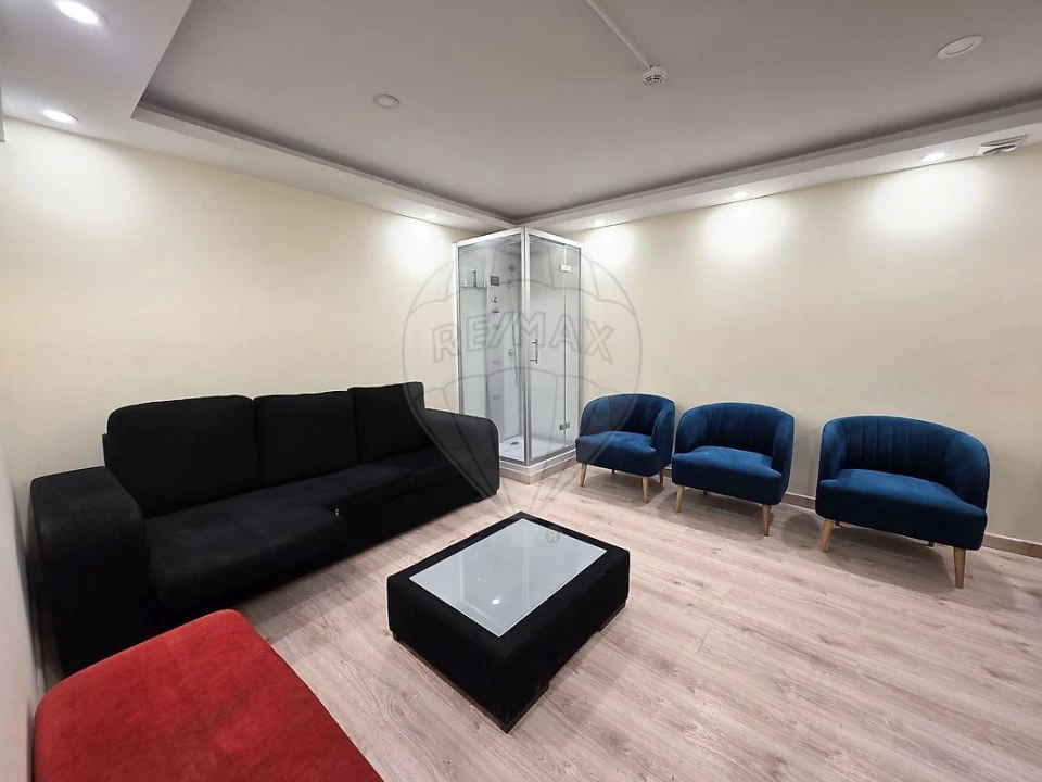 Loja para Arrendamento em Encosta do Sol Foto 15