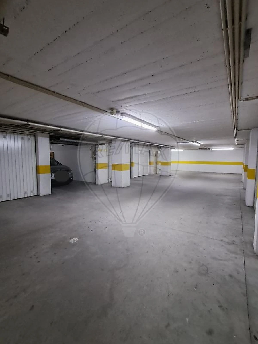 Apartamento T2 para Venda em Algueirão-Mem Martins Foto 5