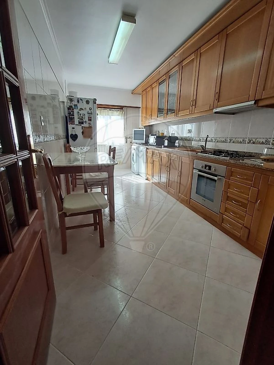 Apartamento T2 para Venda em Algueirão-Mem Martins Foto 24