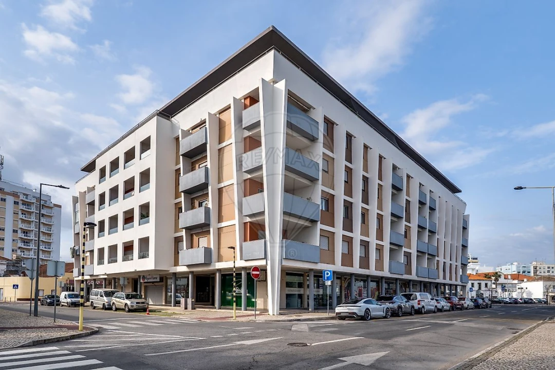 Apartamento T4 para Venda em Portimão Foto 28