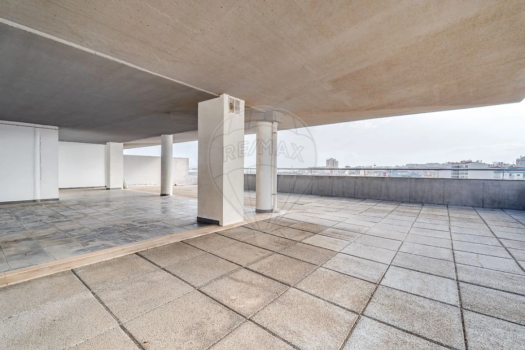 Apartamento T4 para Venda em Portimão Foto 26