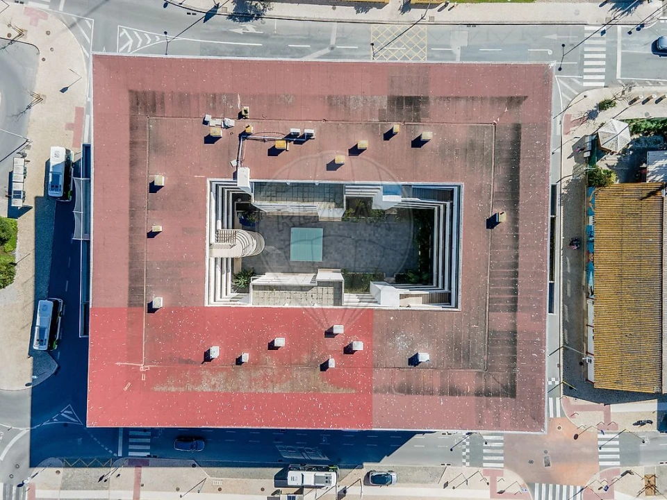 Apartamento T4 para Venda em Portimão Foto 32