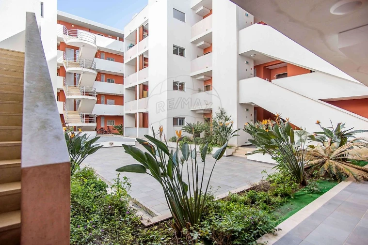 Apartamento T4 para Venda em Portimão Foto 33